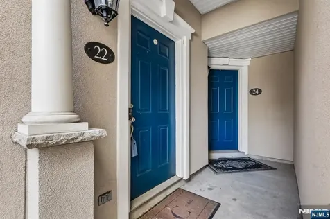 22 Devonshire Drive Clifton NJ 07013