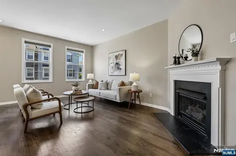 22 Devonshire Drive Clifton NJ 07013