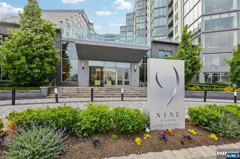9 Ave At Port Imperial West New York NJ 07093