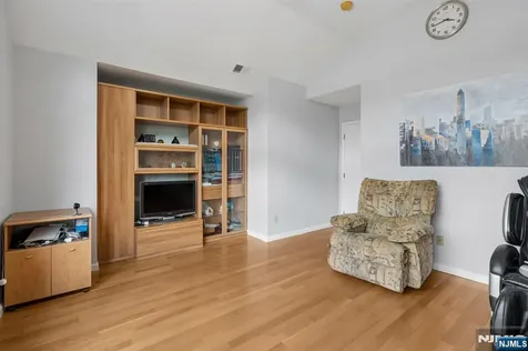 30 Witherspoon Street Nutley NJ 07424