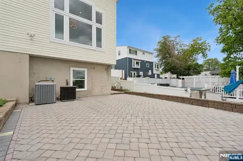 30 Witherspoon Street Nutley NJ 07424
