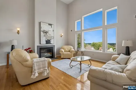 30 Witherspoon Street Nutley NJ 07424