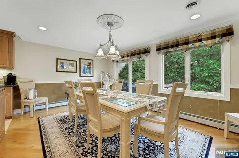 110 Winding Creek Old Tappan NJ 07675