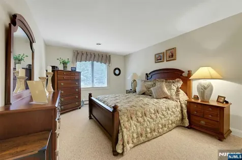 110 Winding Creek Old Tappan NJ 07675