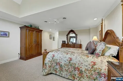 110 Winding Creek Old Tappan NJ 07675
