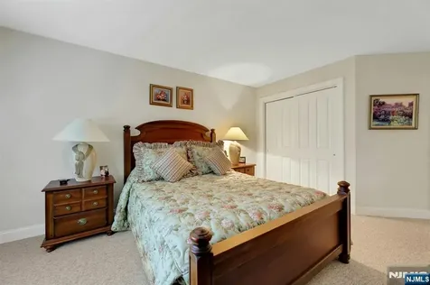 110 Winding Creek Old Tappan NJ 07675