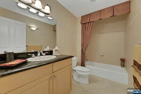 110 Winding Creek Old Tappan NJ 07675