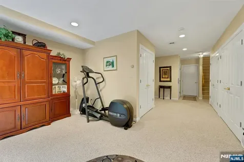 110 Winding Creek Old Tappan NJ 07675