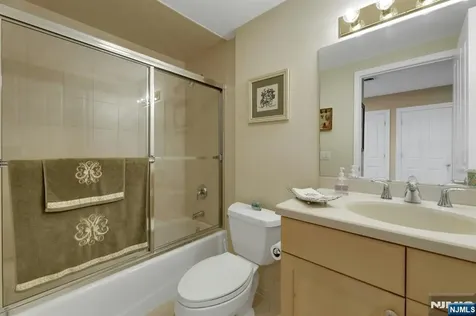 110 Winding Creek Old Tappan NJ 07675