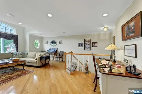 110 Winding Creek Old Tappan NJ 07675
