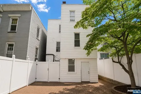 6119 Tyler Place West New York NJ 07093