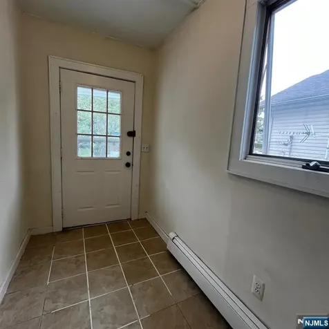 195 Pleasant Avenue Bergenfield NJ 07621