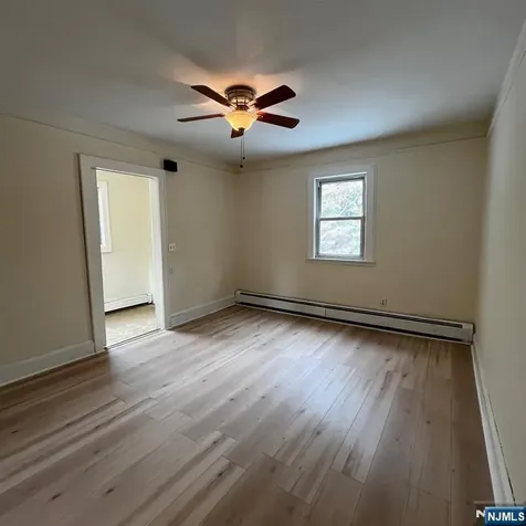 195 Pleasant Avenue Bergenfield NJ 07621