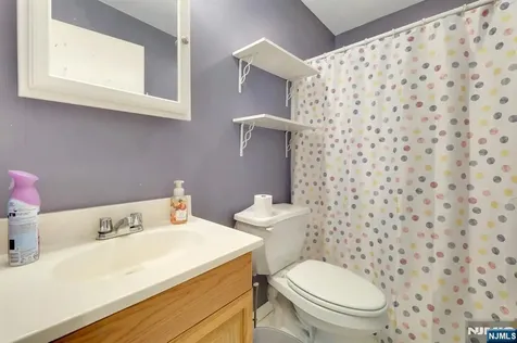 17 Butler Place Wanaque NJ 07420