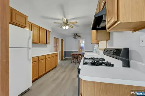 17 Butler Place Wanaque NJ 07420