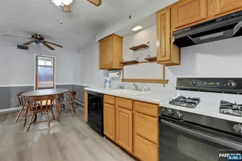 17 Butler Place Wanaque NJ 07420