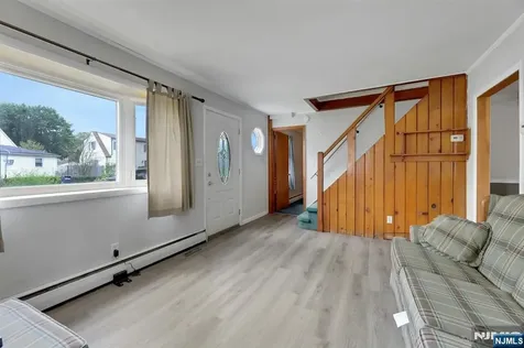 17 Butler Place Wanaque NJ 07420