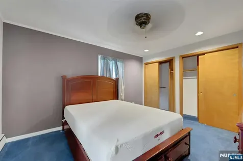 17 Butler Place Wanaque NJ 07420
