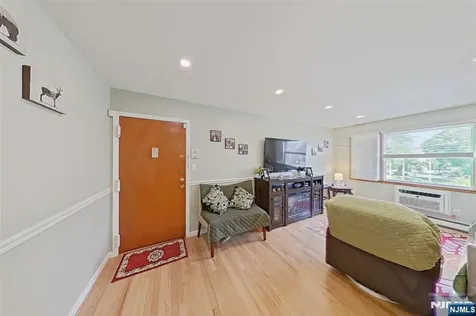 475 Elm Street Kearny NJ 07032