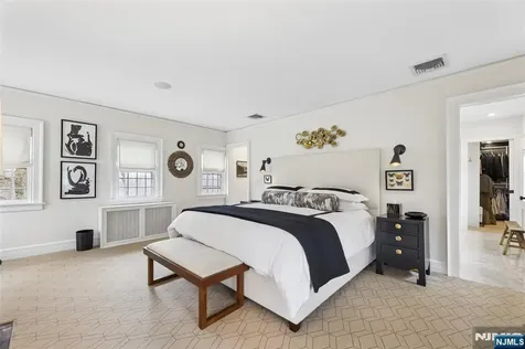 29 Gordon Road Essex Fells NJ 07021