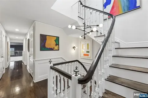 29 Gordon Road Essex Fells NJ 07021