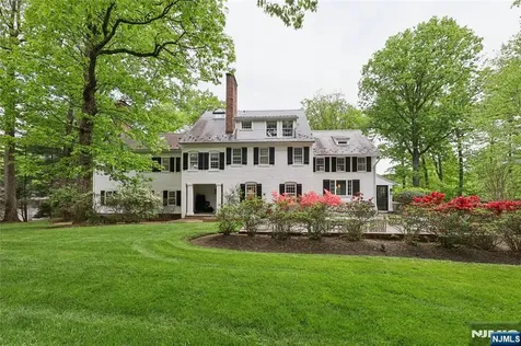 29 Gordon Road Essex Fells NJ 07021