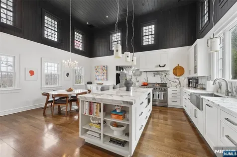 29 Gordon Road Essex Fells NJ 07021