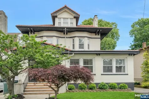 1016 Abbott Boulevard Fort Lee NJ 07024