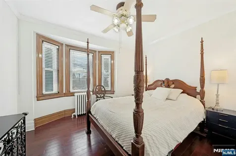 1016 Abbott Boulevard Fort Lee NJ 07024