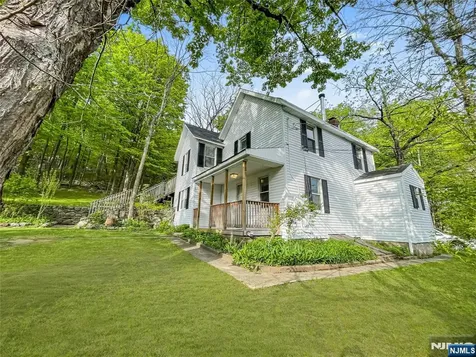 270 Macopin Road Bloomingdale NJ 07403