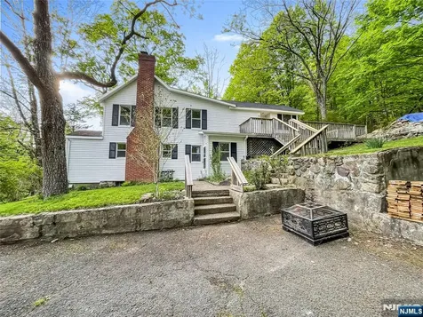 270 Macopin Road Bloomingdale NJ 07403