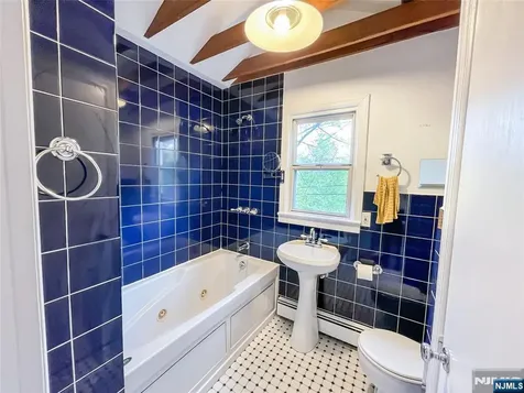 270 Macopin Road Bloomingdale NJ 07403