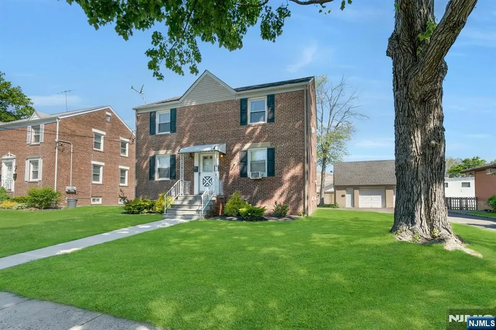 228 Willow Avenue Garwood NJ 07027