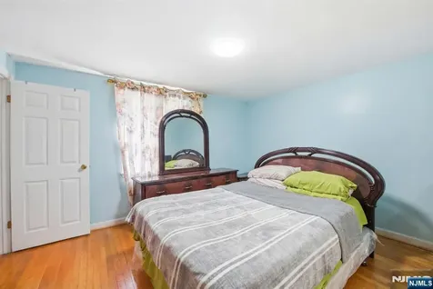 674 Berkeley Avenue Orange NJ 07050
