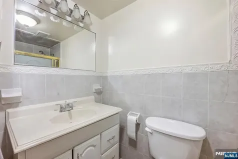 674 Berkeley Avenue Orange NJ 07050