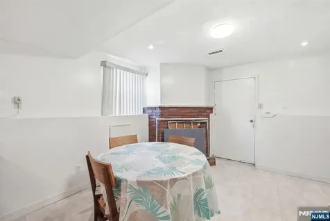 674 Berkeley Avenue Orange NJ 07050