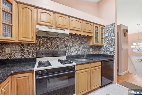 674 Berkeley Avenue Orange NJ 07050