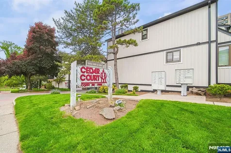 1437 John Street Fort Lee NJ 07024