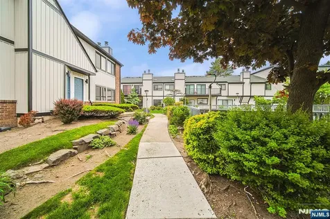 1437 John Street Fort Lee NJ 07024