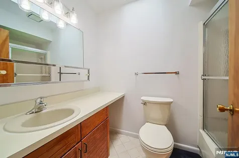 1437 John Street Fort Lee NJ 07024