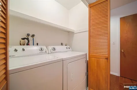 1437 John Street Fort Lee NJ 07024