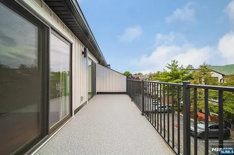 1437 John Street Fort Lee NJ 07024