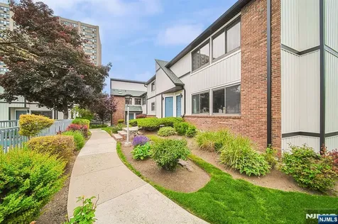 1437 John Street Fort Lee NJ 07024