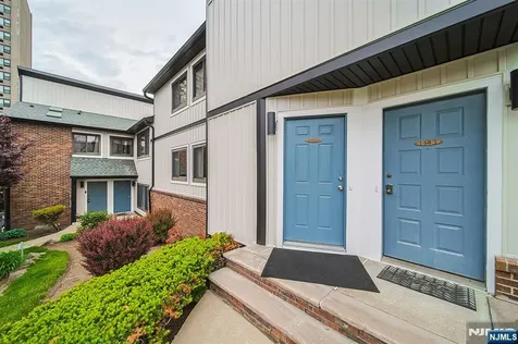 1437 John Street Fort Lee NJ 07024