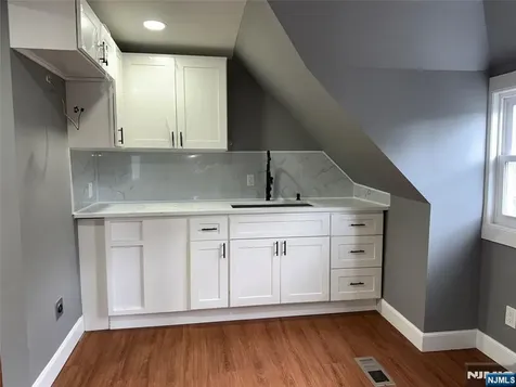 178 Berry Street Hackensack NJ 07601
