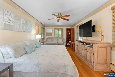 694 Sunset Road Teaneck NJ 07666