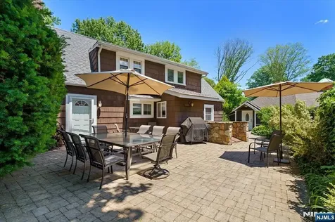 694 Sunset Road Teaneck NJ 07666