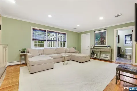 7 Pontiac Drive Wayne NJ 07470