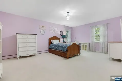 7 Pontiac Drive Wayne NJ 07470
