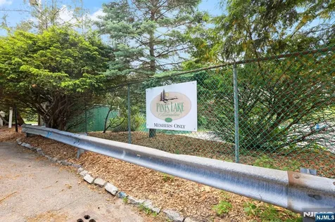 7 Pontiac Drive Wayne NJ 07470